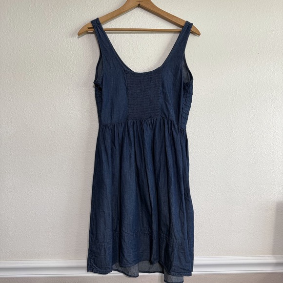 Old Navy Summer Dress Womens Small Blue Denim Chambray Sleeveless Smocked Back - Picture 4 of 12